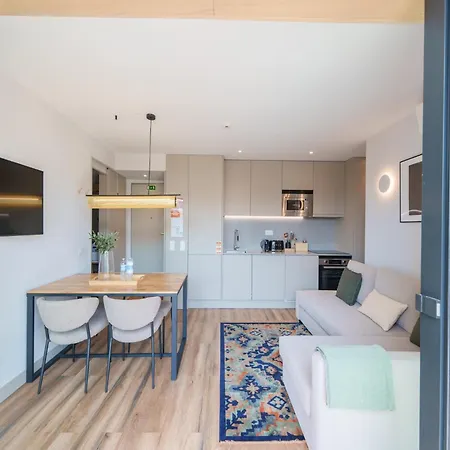 Feel Firmeza Coworking & Flat 4 Apartamento Oporto